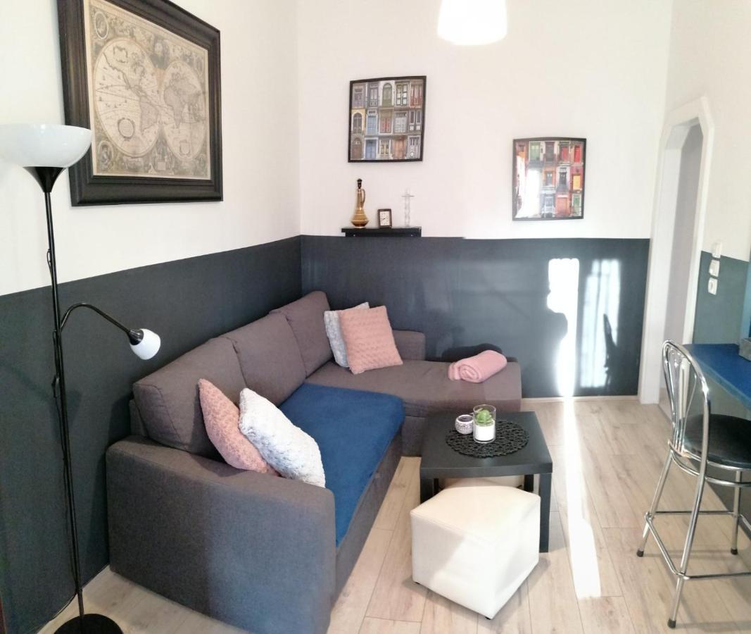 Apartment Nicol Pula Extérieur photo